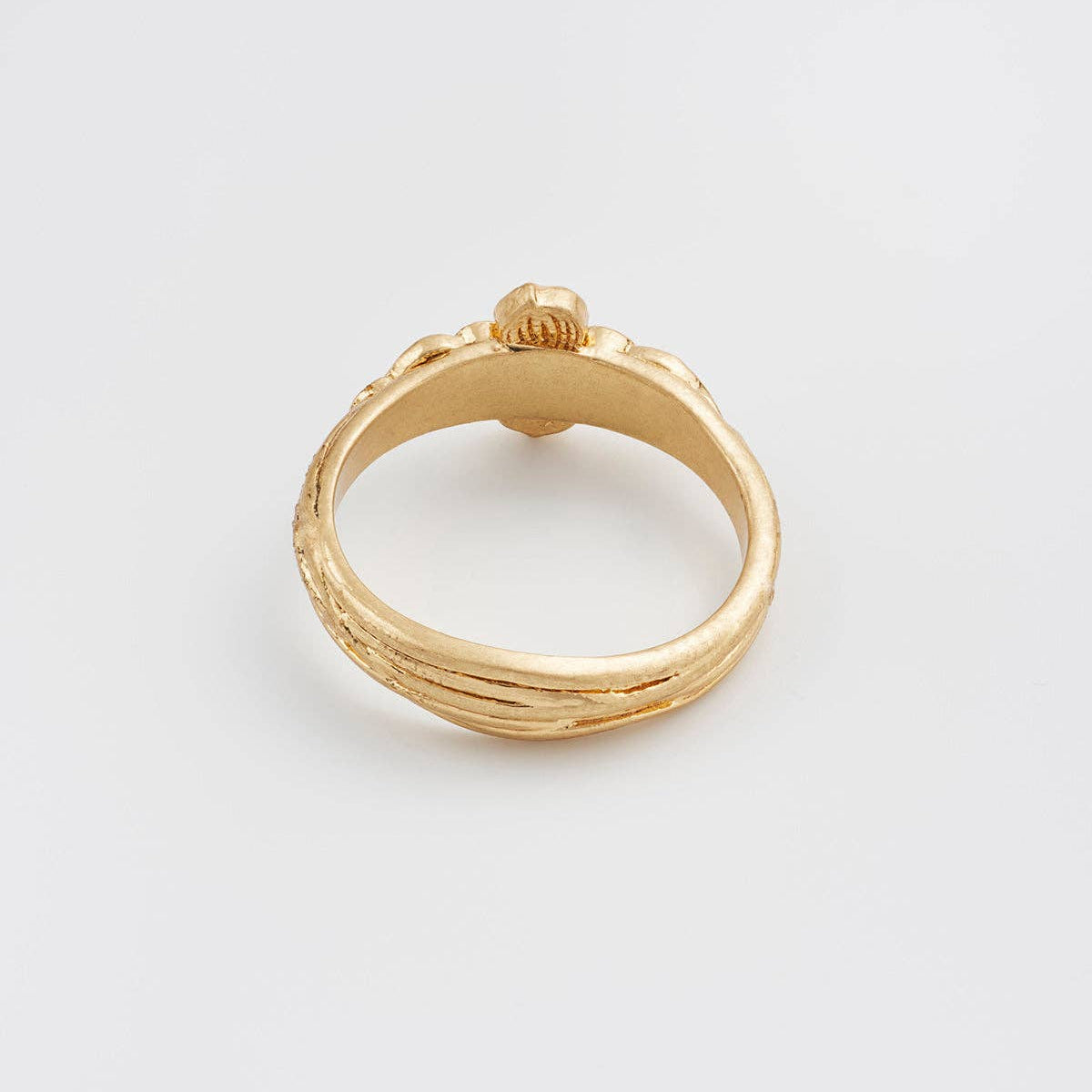Poppy Anemone ring from above showing the textured branch band