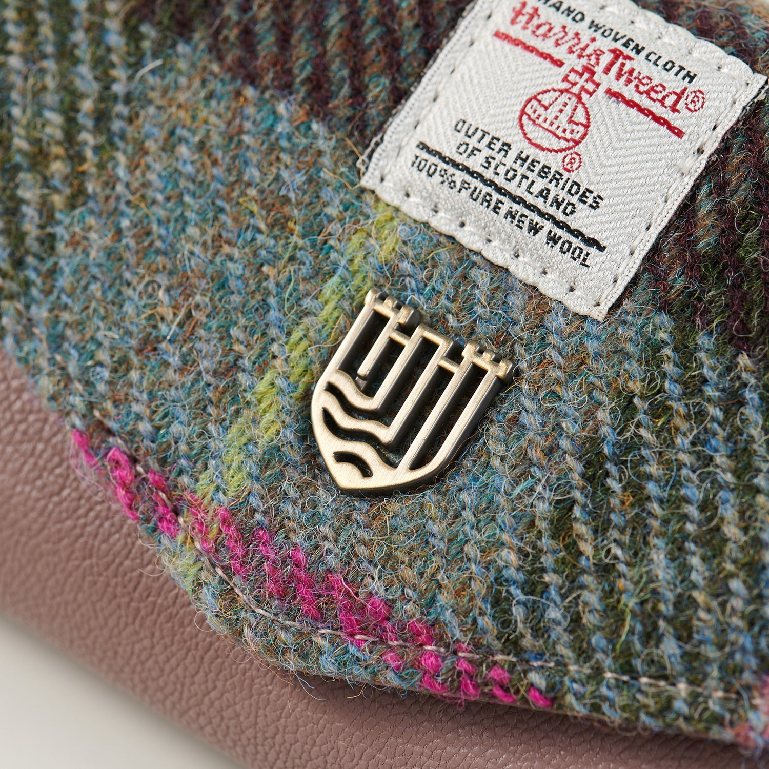 Islander Harris Tweed clasp purse in pink and green tartan, detail view